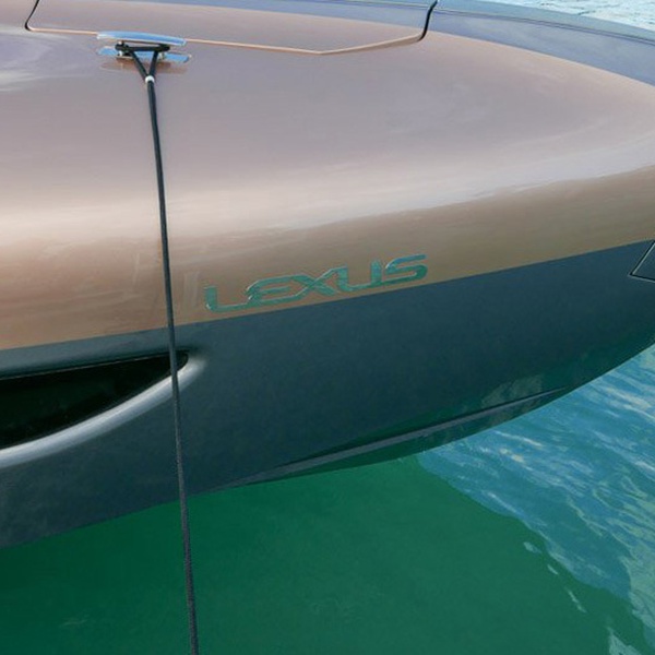 Lexus Sport Yacht: проба воды